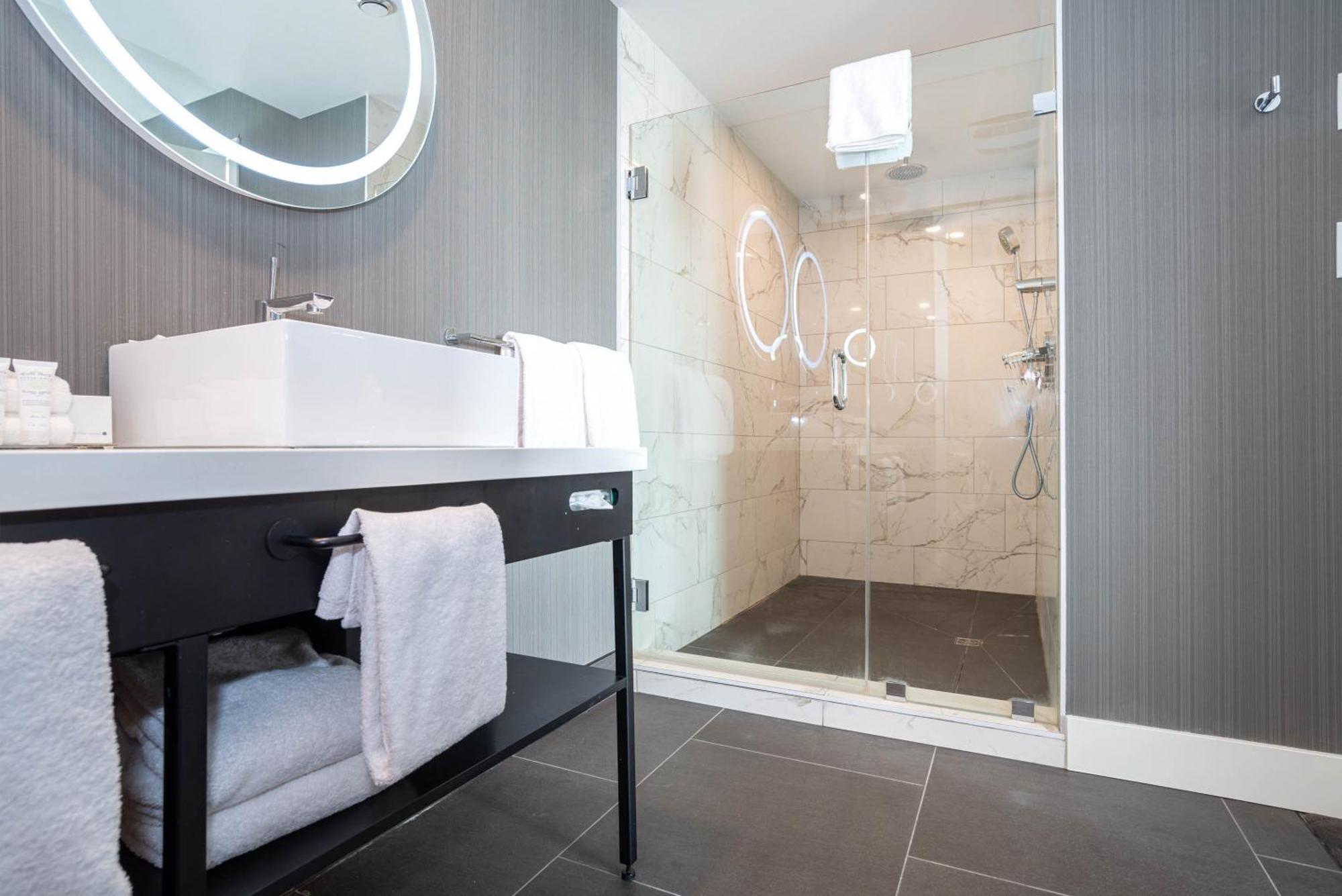 Sandman Signature Calgary Airport Hotel Extérieur photo