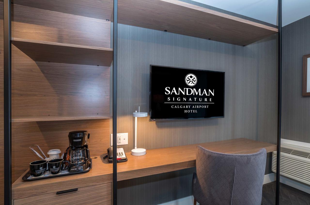 Sandman Signature Calgary Airport Hotel Extérieur photo